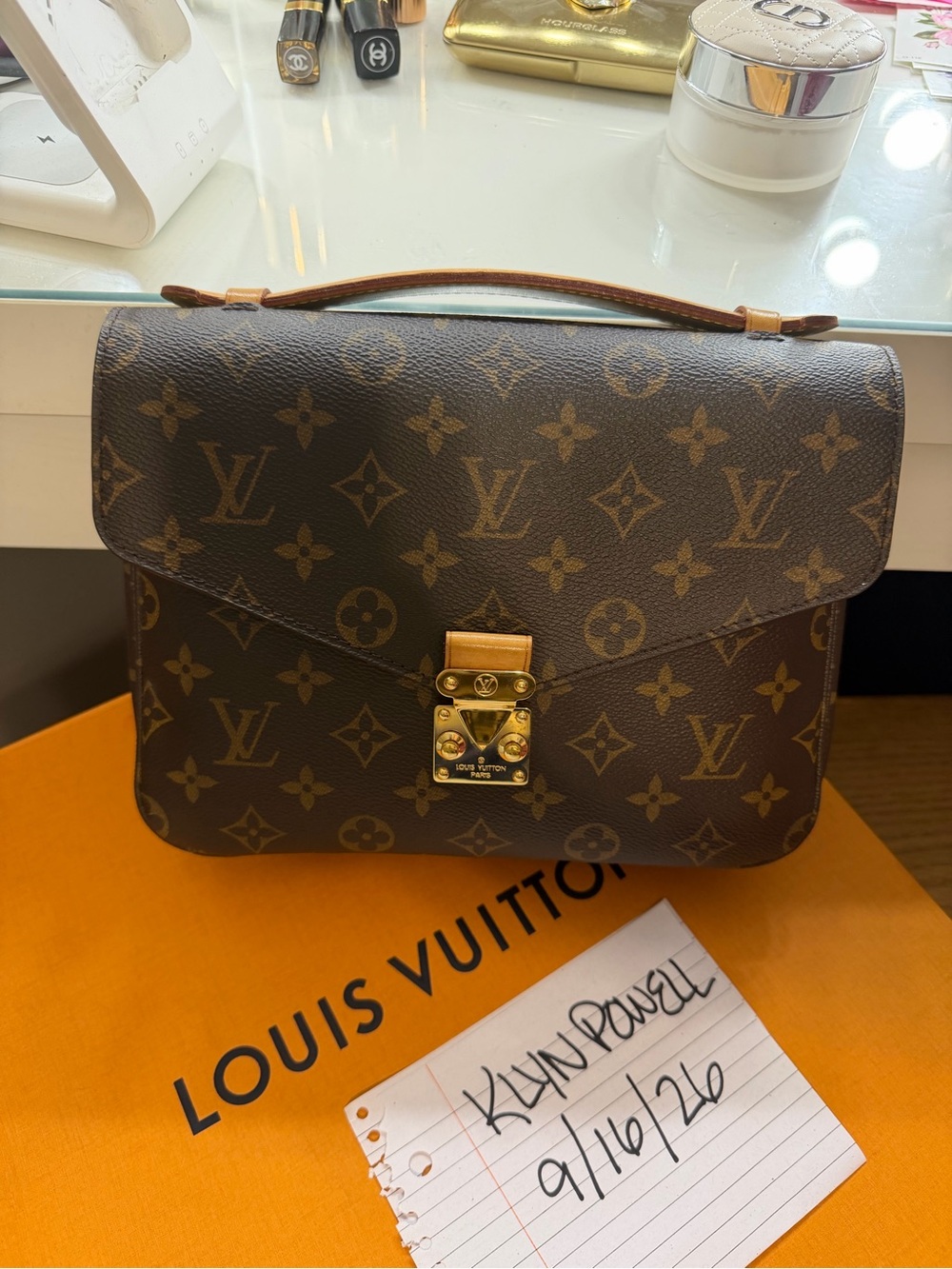 Louis Vuitton Pochette Métis